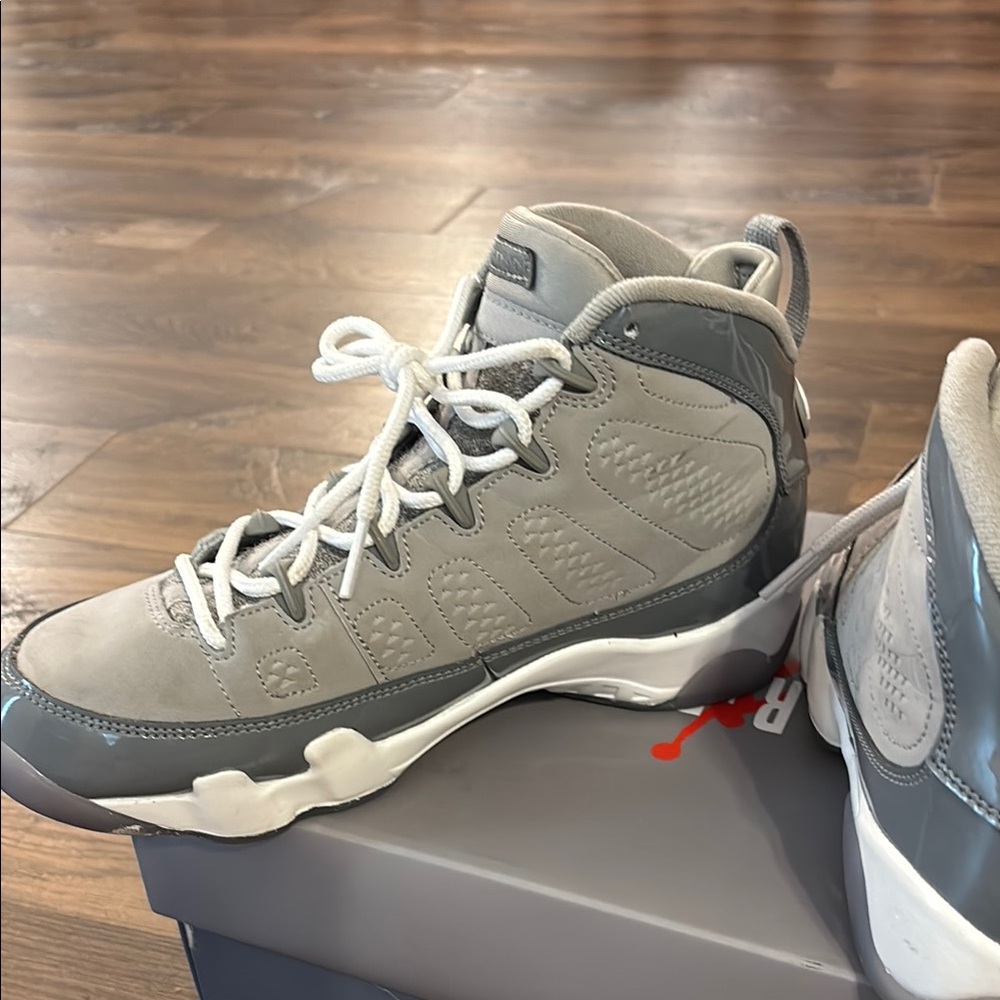 Jordan Kids Sneakers 6.5 Y Gray - Picture 7 of 11